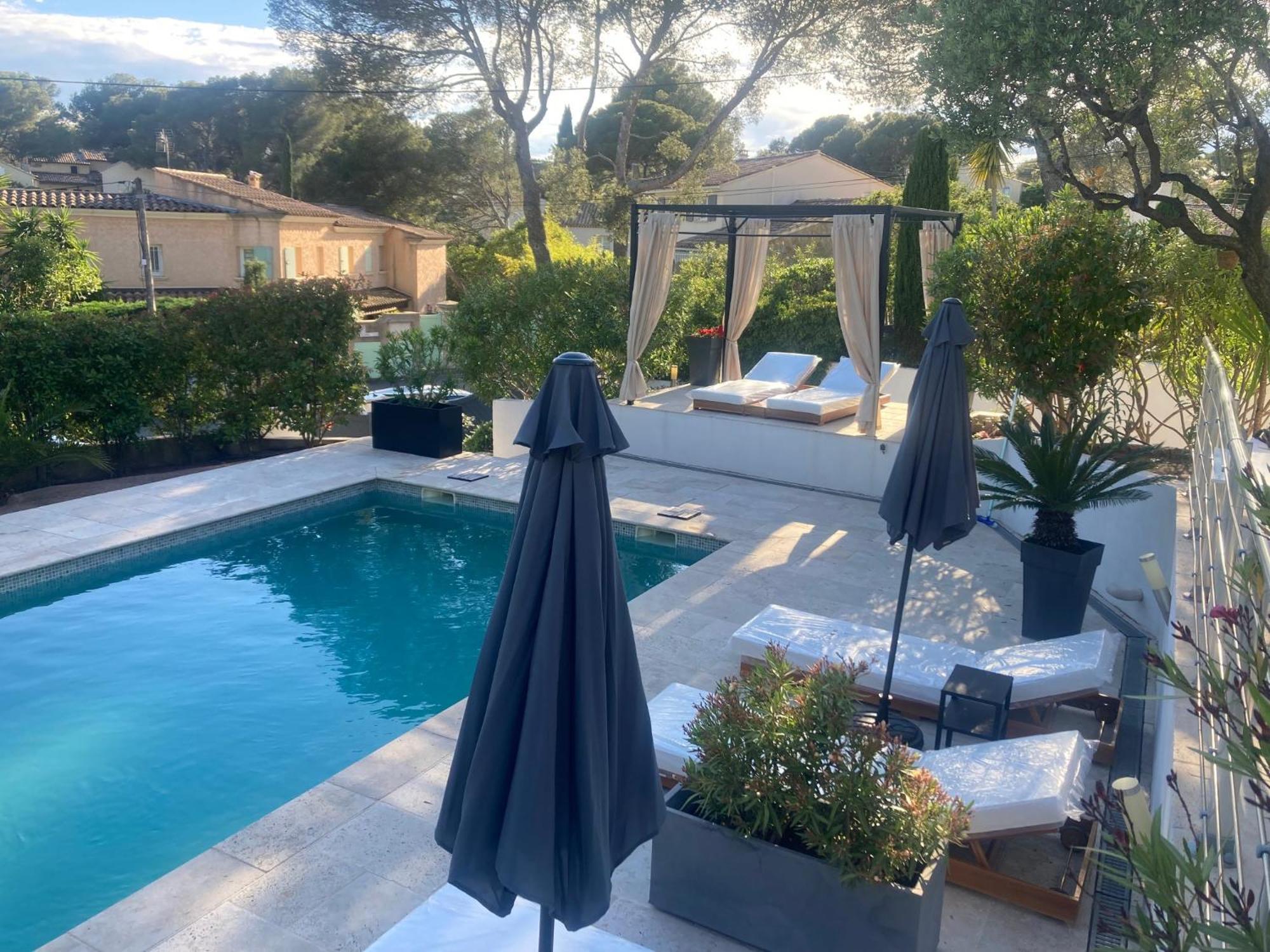 "Les Alizes" Cote Jardin Proche Bord De Mer Saint-Raphaël Eksteriør billede